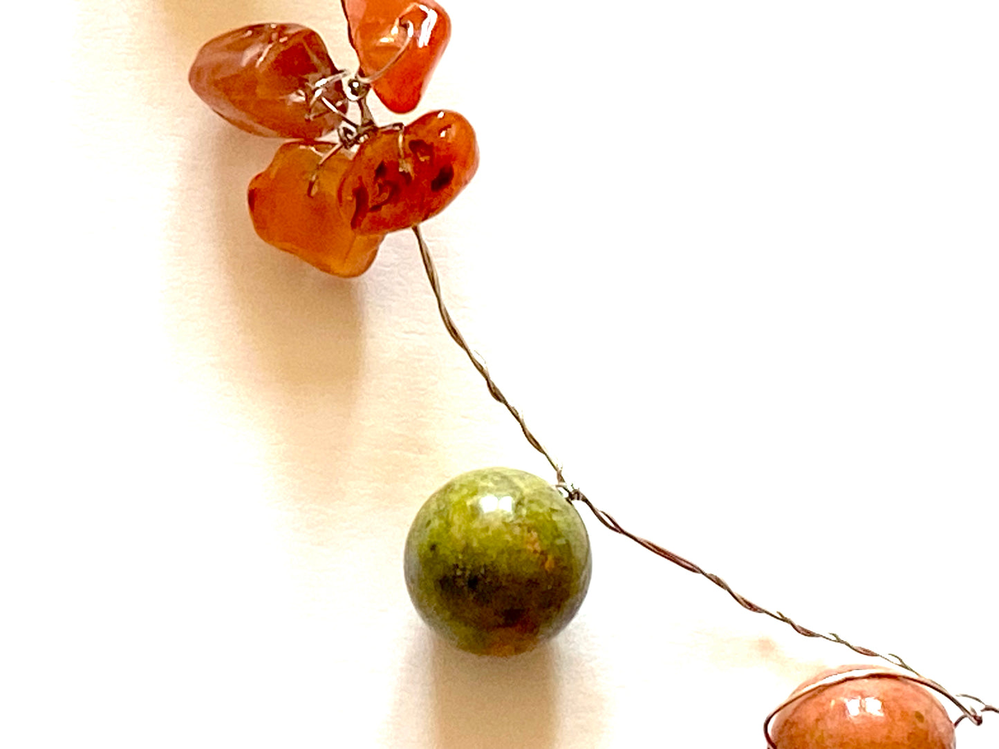 Red Agate Green Bead Necklace