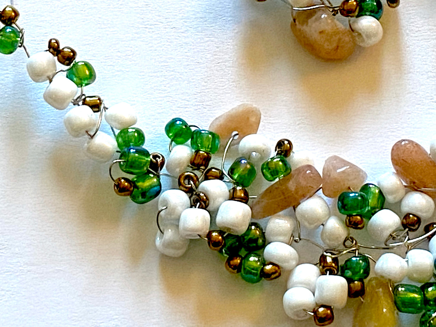 Sunstone Green White Bead Necklace Set