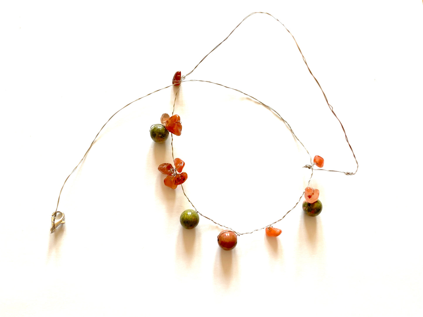 Red Agate Green Bead Necklace