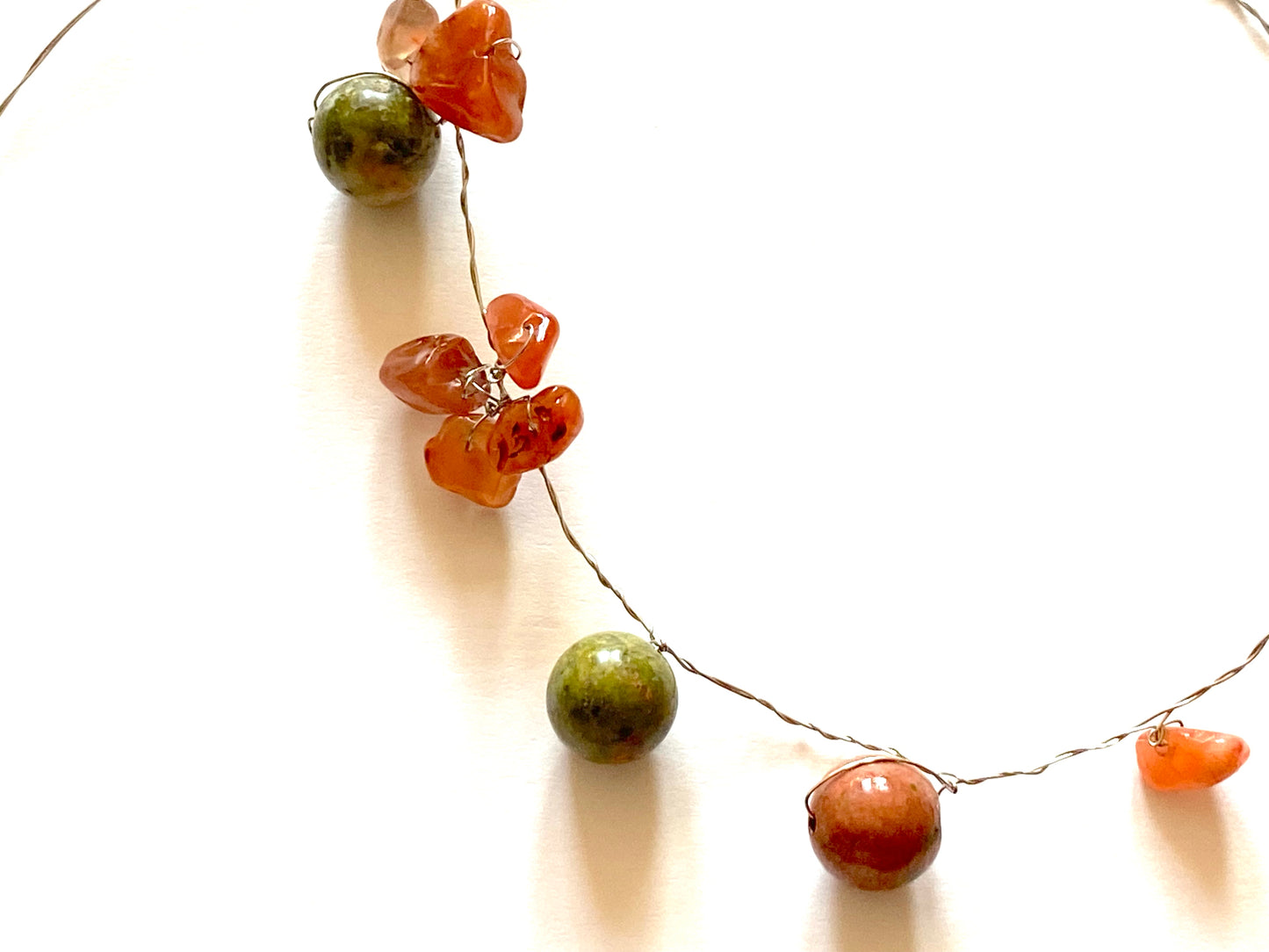 Red Agate Green Bead Necklace